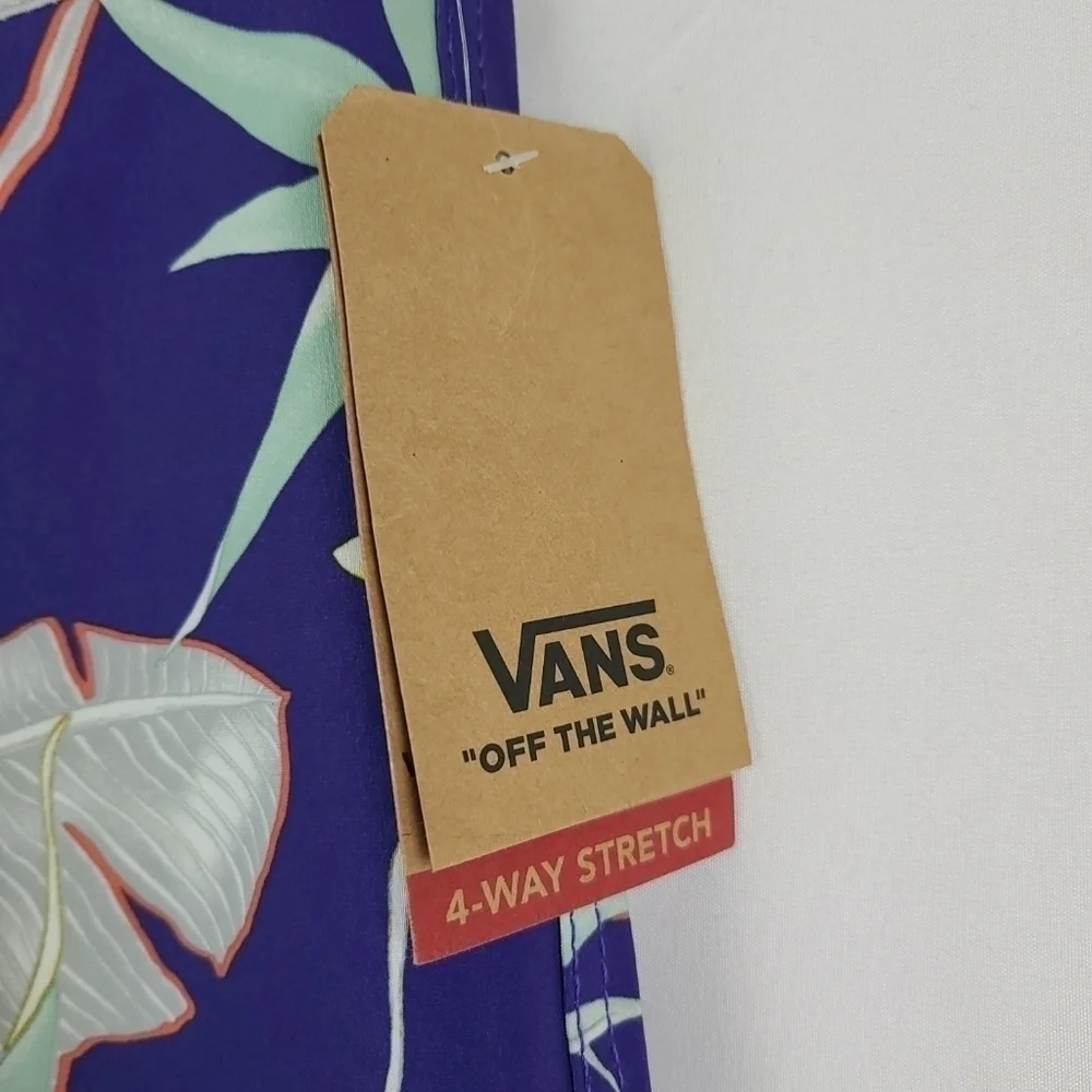 NEW Boy's Youth Vans 18